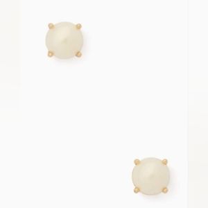 Kate Spade Gumdrop Pearl earrings BNWT